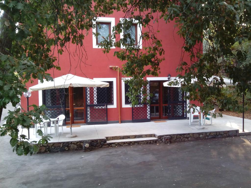 Hotel Il Nido Delle Aquile Dell'Etna Milo Exterior foto